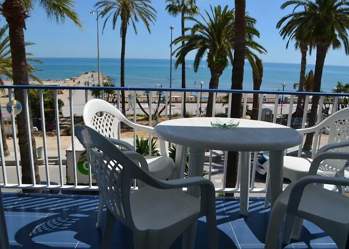 Seafront Апартаменты